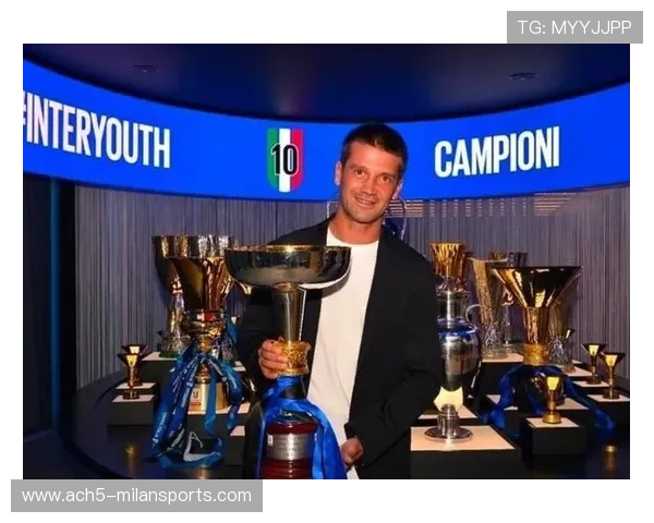 卡萨诺盛赞齐沃治军有术,国米重建获前辈点赞 卡萨诺盛赞齐沃治军有术,国米重建获前辈点赞