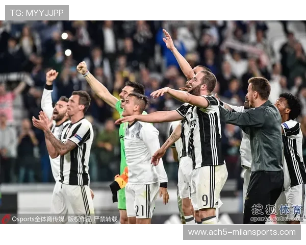 各大球星万圣节狂欢：伊布与哈兰德变身“小丑”造型引爆热议